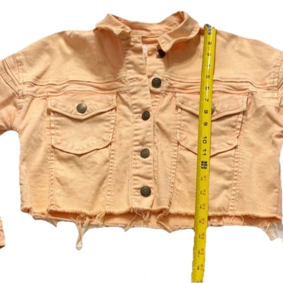 Gianni Bini Peach Cropped Denim Jacket Sz S – Frayed Hem Stretch Jean Style - Picture 4 of 7